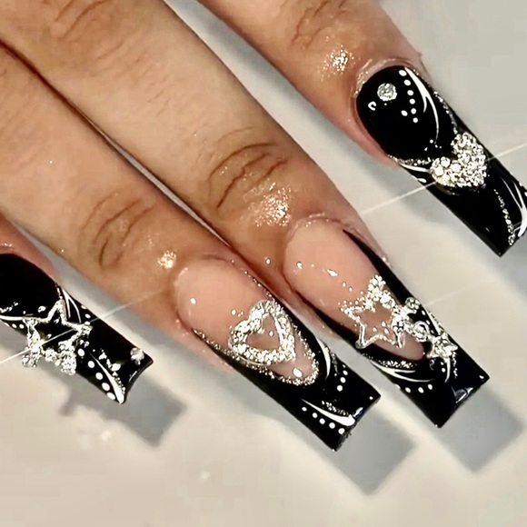 (Bundle 3 items) $6 Square shape with HEARTS Rhinestone Decor Glitter co… - Picture 2 of 3